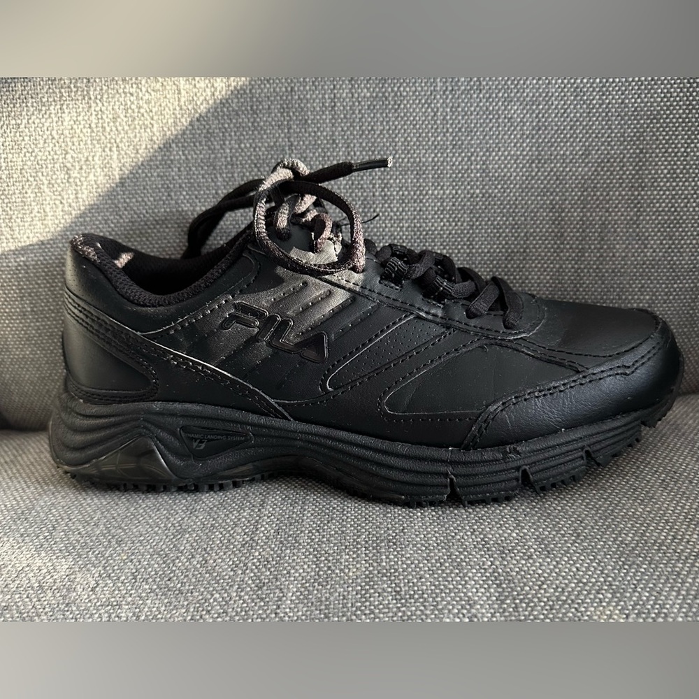 FILA Memory Flux SR Women's Black Leather Sneakers / Tennis Shoes size 6.5